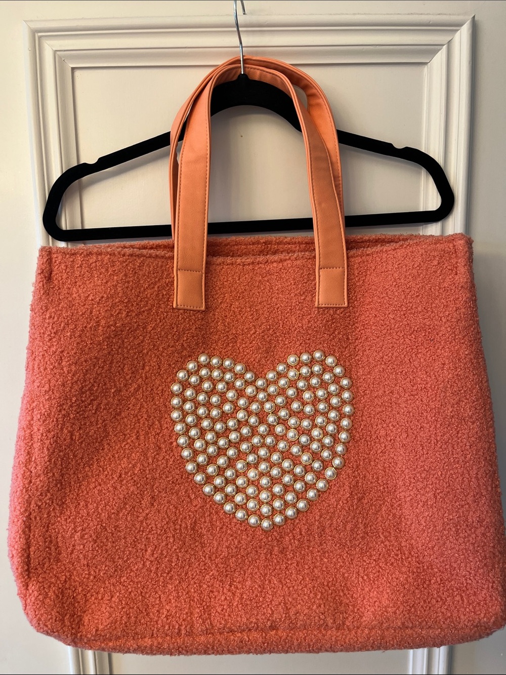 BTB Los Angeles boucle tote bag